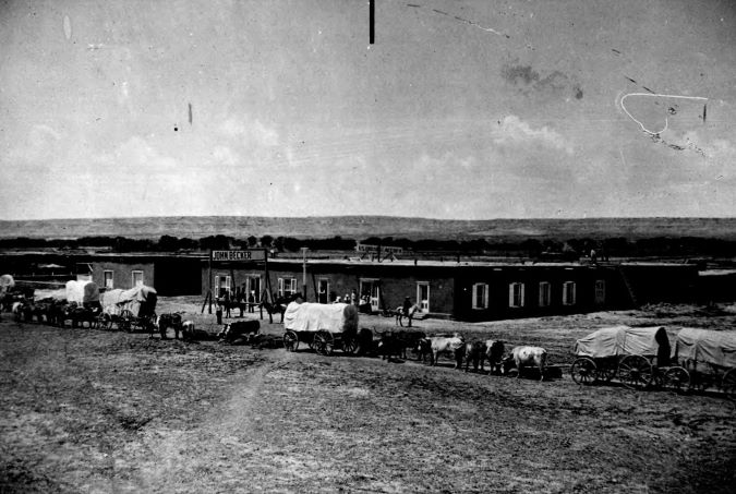 Wagon trains travel through what is now Belen in 1877 (From BNSF photo archives). Wagon trains travel through what is now Belen in 1877 (From BNSF photo archives).