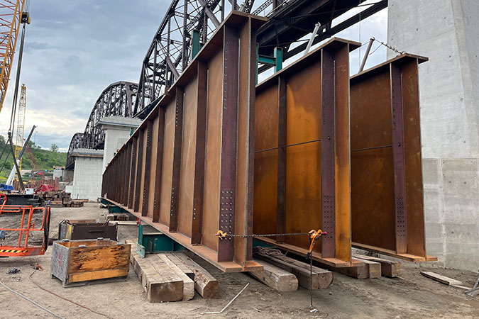 Assembling span 8 steel girders  Assembling span 8 steel girders